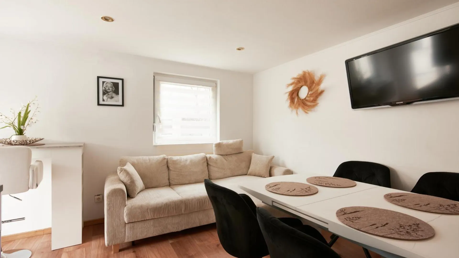 Luxurious 3Bd Villa In Prime Location Of Vienna